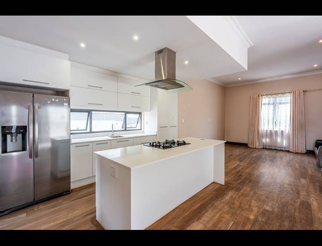 4 BEDROOM TOWNHOUSE FOR SALE IN BROADACRES